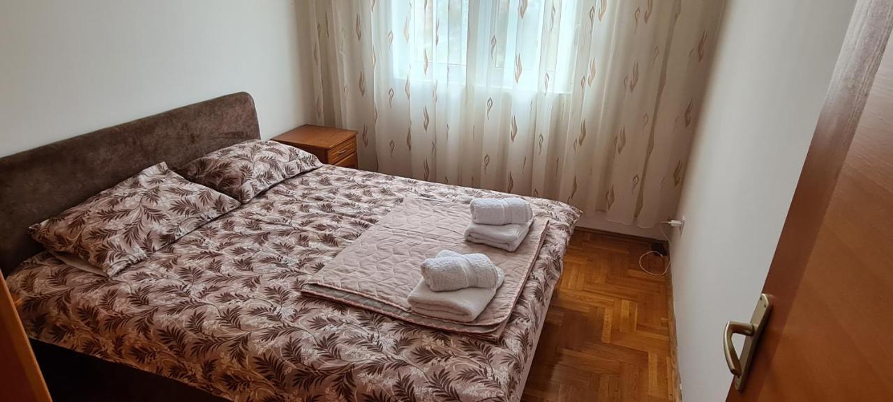 Apartman Velimir Stari Aerodrom 포드고리차 외부 사진